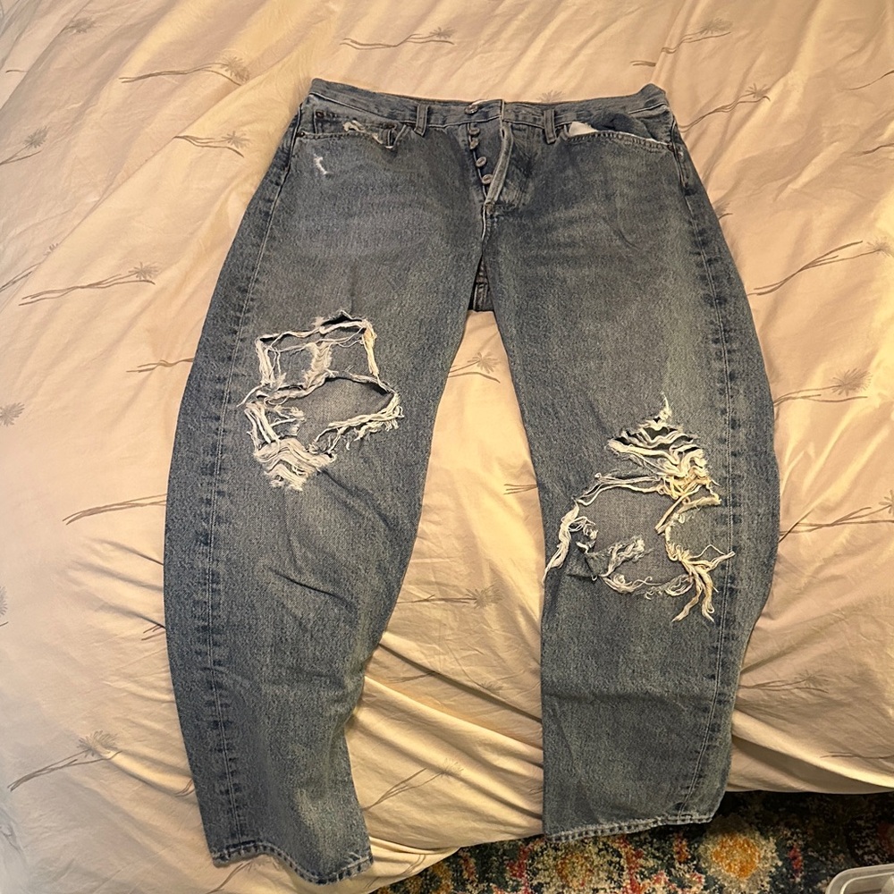 Women’s Distressed Blue Jeans